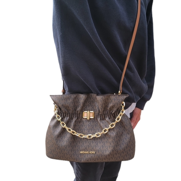 Michael Kors Ruched Logo LG Crossbody - Picture 8 of 10